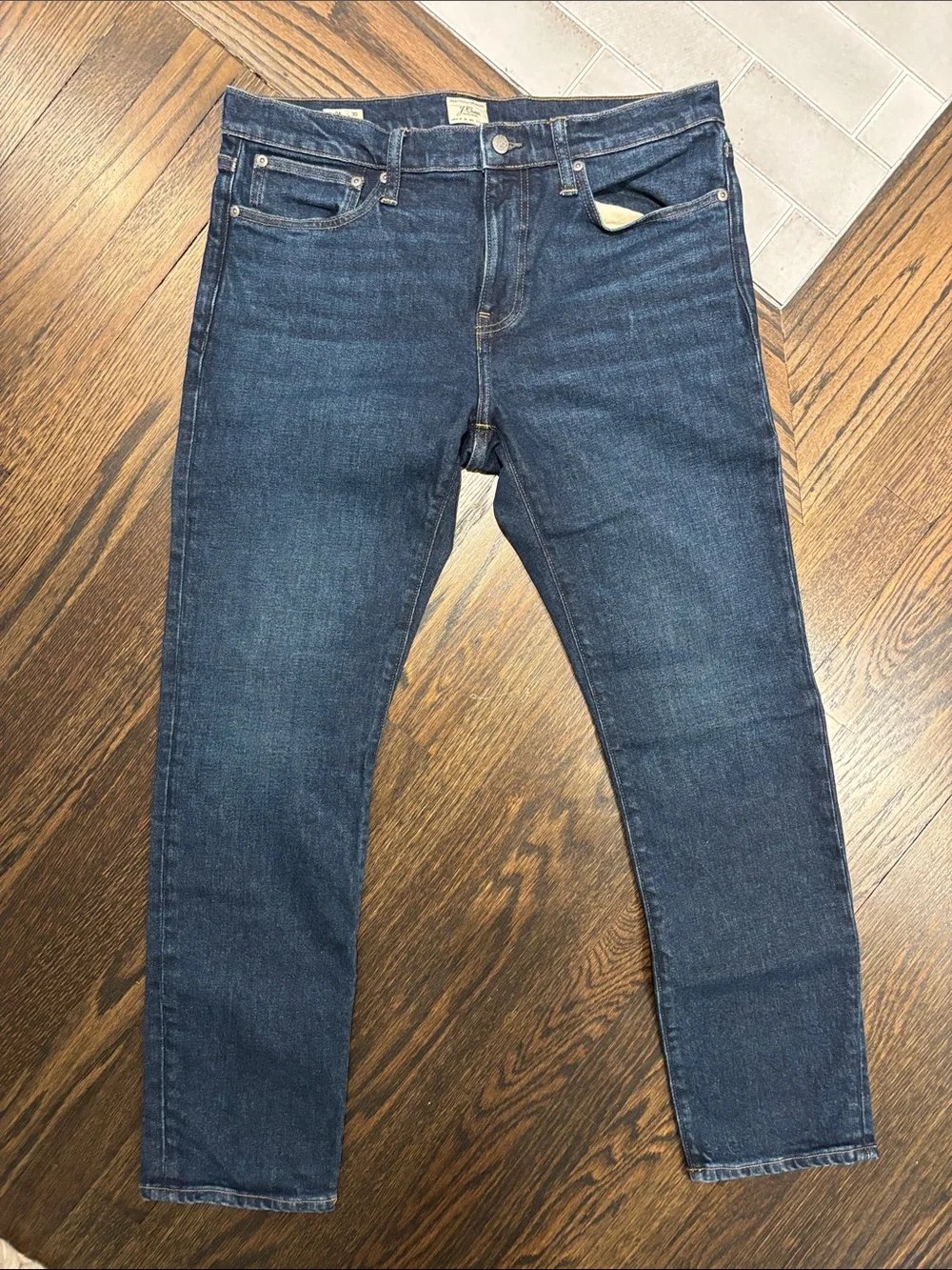 J.Crew Men’s Slim Fit Stretch Jeans in Dark Blue. W34 L 30. Never worn. NWOT